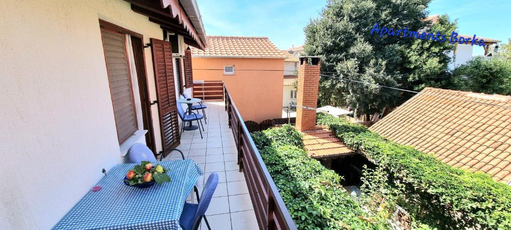 Vonkajšia záhrada v ubytovaní Apartments Borka