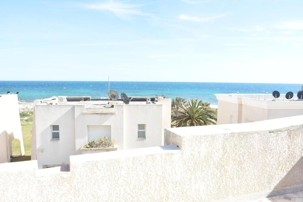 Une très Belle Villa au Bord de la mer ! - Housity