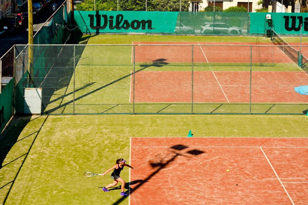 Tenis a/nebo squash v ubytování History House nebo okolí