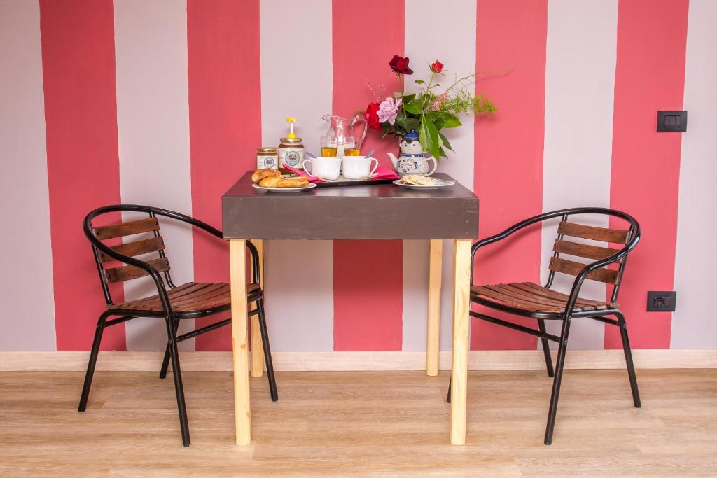 Jedlo v ubytovaní bed & breakfast alebo blízkom okolí