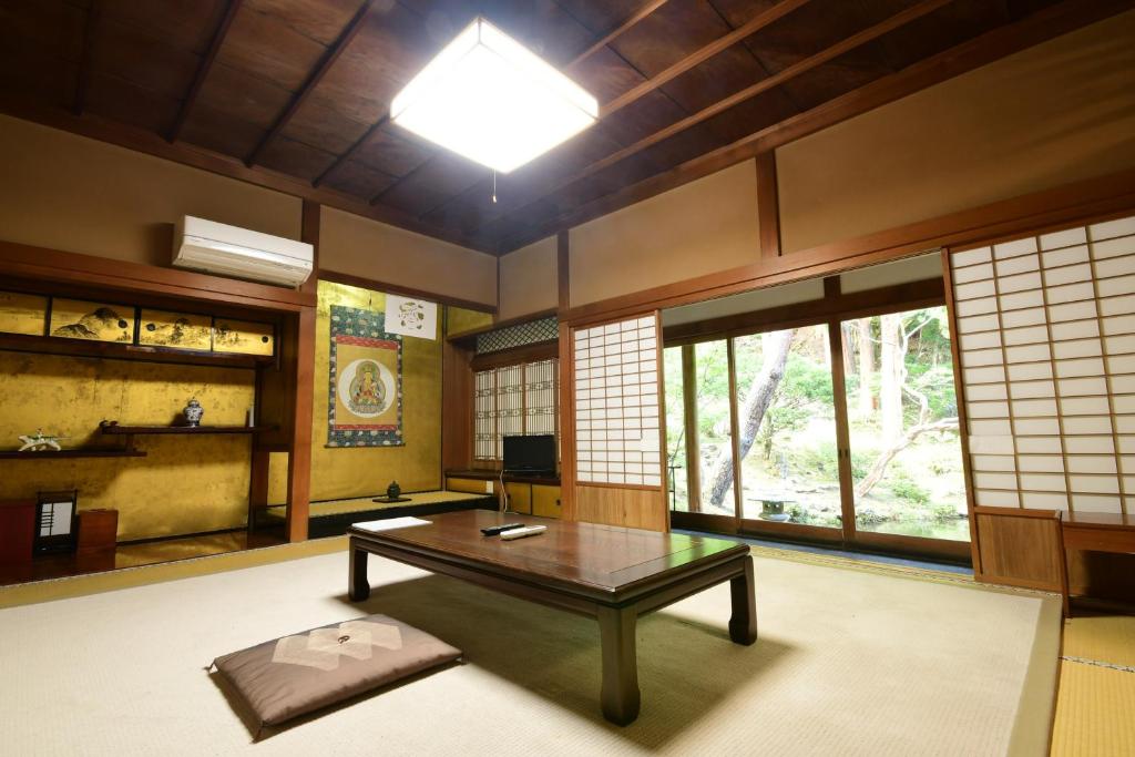 Fotografie z fotogalerie ubytování 高野山 宿坊 龍泉院 -Koyasan Shukubo Ryusenin- v destinaci Kojasan