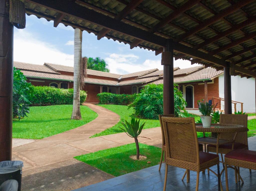 Um jardim em Caldas Park & Hotel XPTO Turismo
