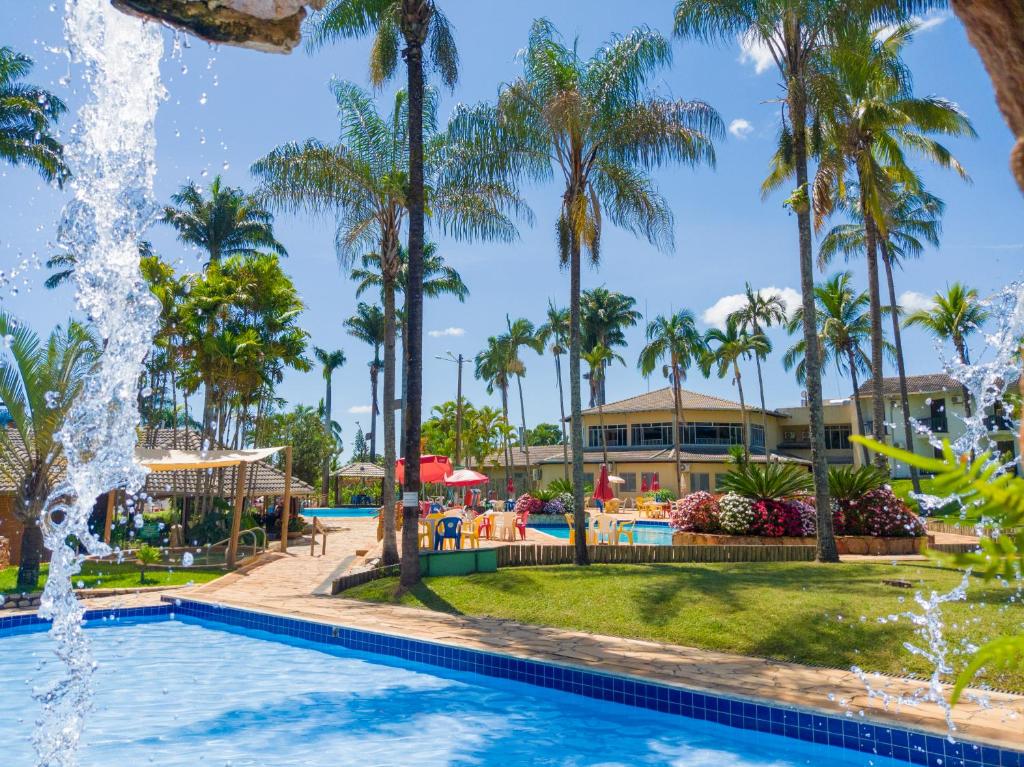 A piscina localizada em Caldas Park & Hotel XPTO Turismo ou nos arredores