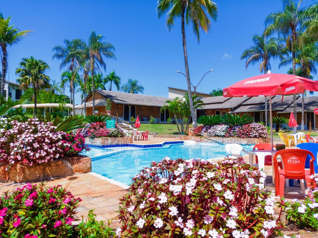 A piscina localizada em Caldas Park & Hotel XPTO Turismo ou nos arredores