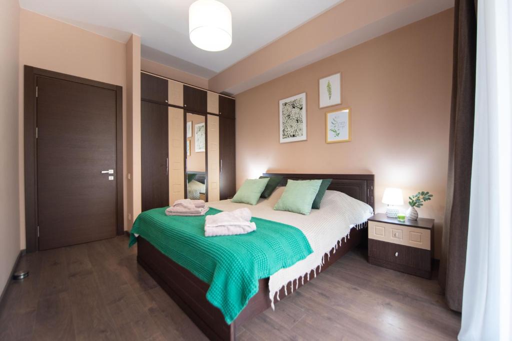 فضای داخلی ProRealty - cozy 1 bedroom apartment on Kazbegi avenue 15 در تفلیس - تصویر ۳