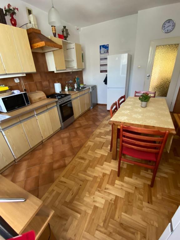 Kuchyň nebo kuchyňský kout v ubytování Bella Casa Economy Villa - Skibowa, close to Bielany