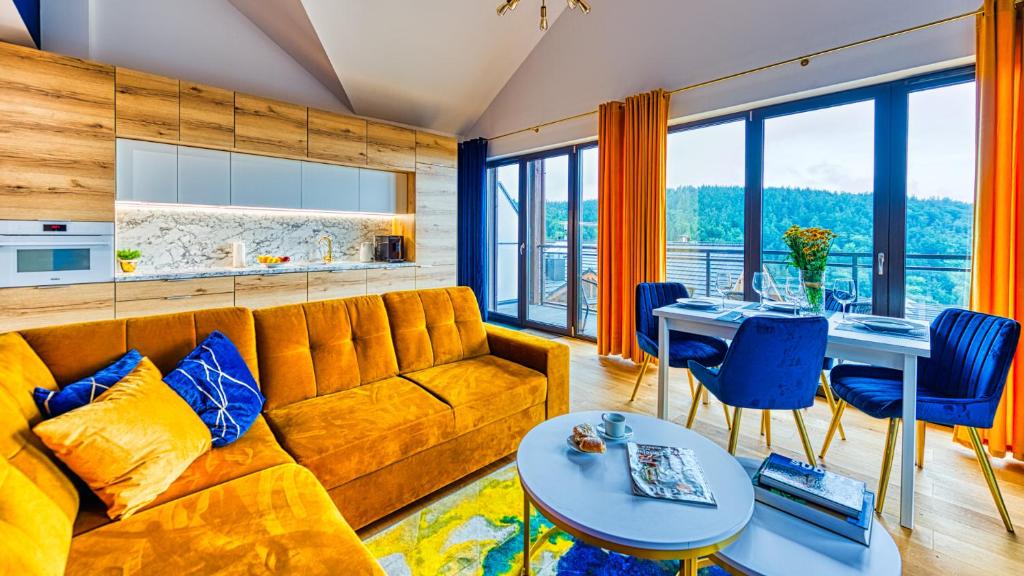 Posedenie v ubytovaní Apartament Penthaus Dwupoziomowy z Klimatyzacją i 2 Łazienkami - 5D Apartamenty
