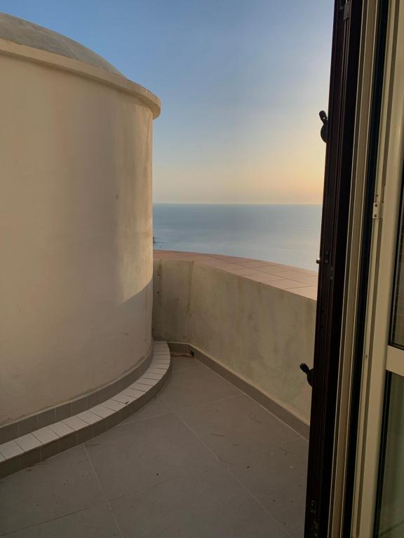 A general sea view or a sea view taken from Az apartmant