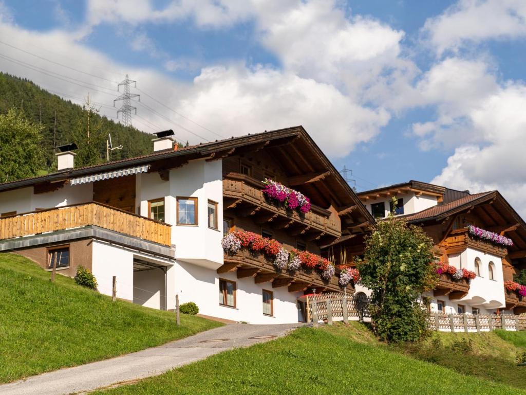 Nespecifikovaný výhled na hory nebo výhled na hory při pohledu z apartmánu