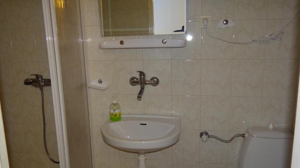 Koupelna v ubytování Ośrodek Wypoczynkowy "Hotel Korona"