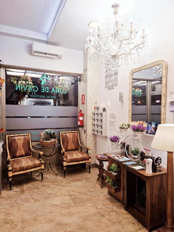 Posezení v ubytování Hostal Boutique Luna de Gavín