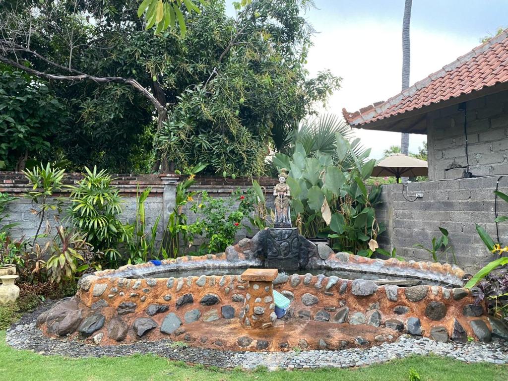Zahrada ubytování Badini Homestay Pemuteran Bali