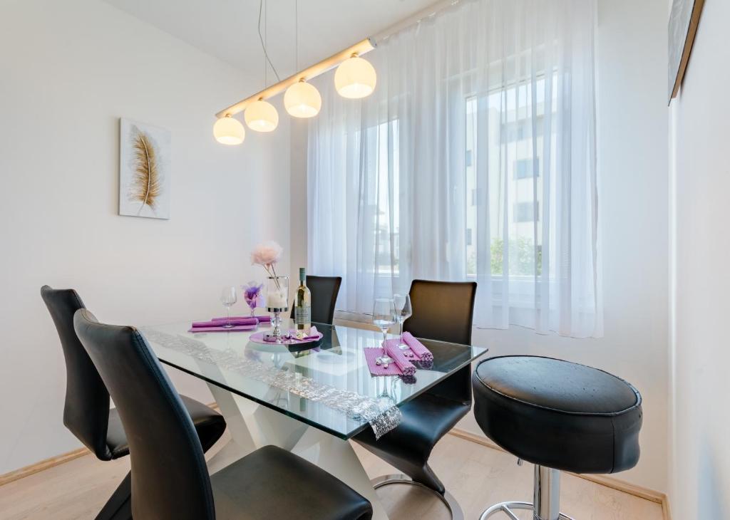 Fotografia z galérie ubytovania Apartments with WiFi Split - 15923 v Splite