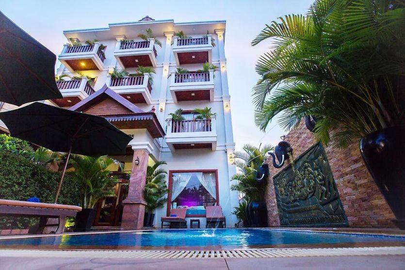Bazén v ubytování Angkor Leap Hotel nebo v jeho okolí