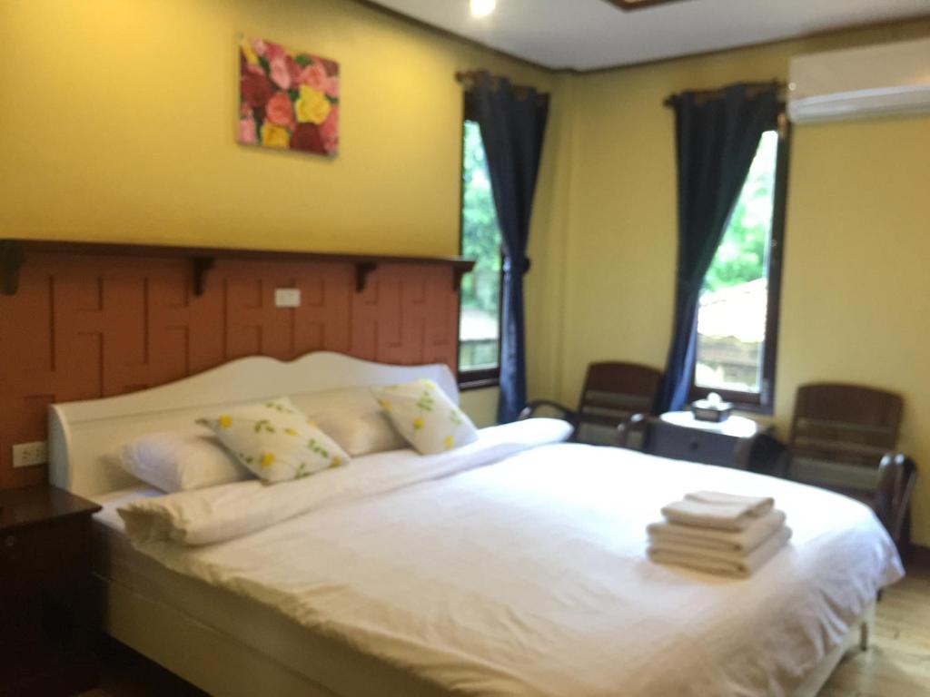 Luang Chumni Village - Deluxe King Room