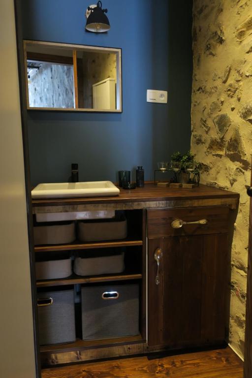 Kuchyň nebo kuchyňský kout v ubytování L'Atelier - Gîte urbain chaleureux