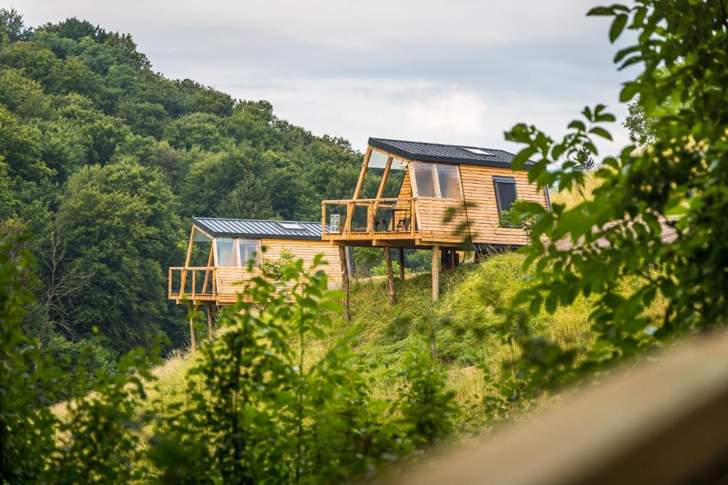 Příroda nedaleko luxury tent