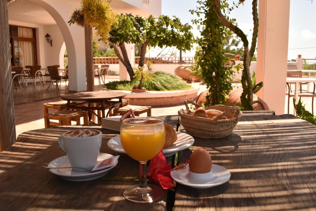Hostal Marblau, Ibiza Town – Updated 2023 Prices