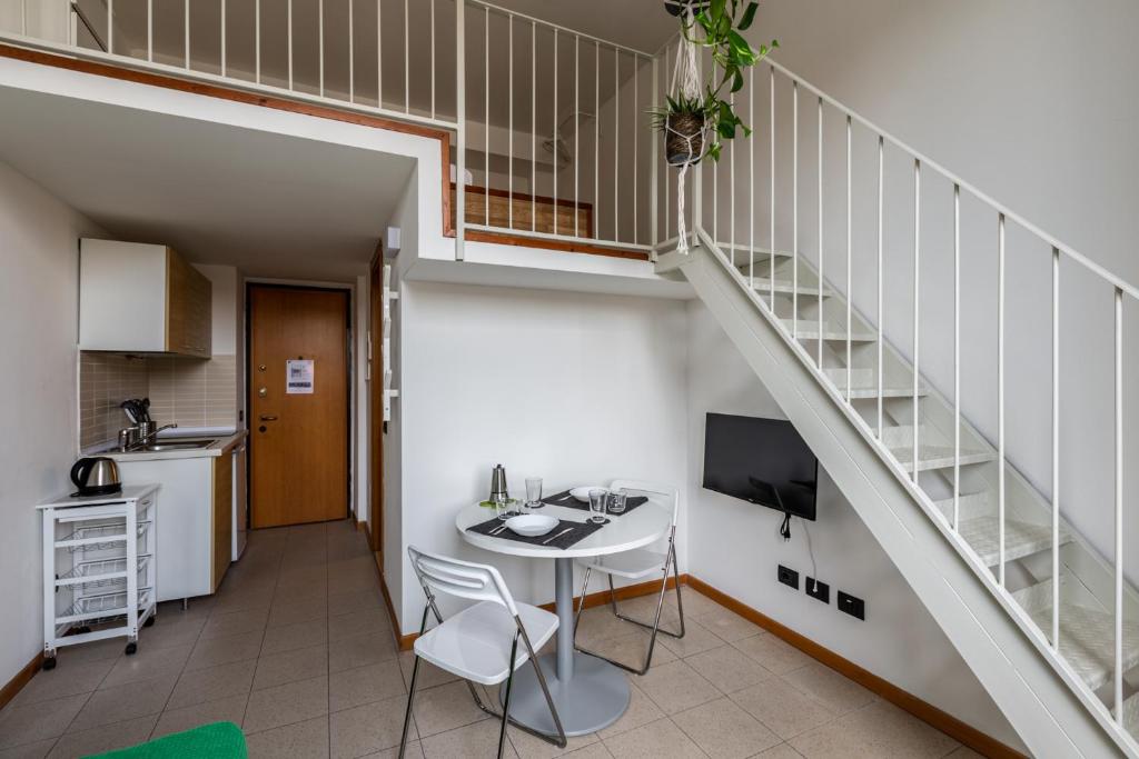 Central Studio APTS Milano-Corso Magenta - Studio