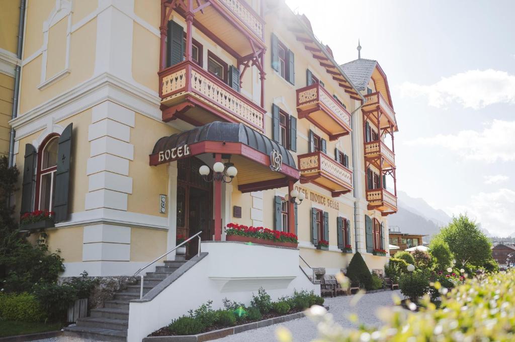 Budova, v ktorej sa hotel nachádza
