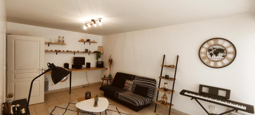 Fotografia z galérie ubytovania Appartement cœur de ville parking gratuit WIFI v destinácii Angers