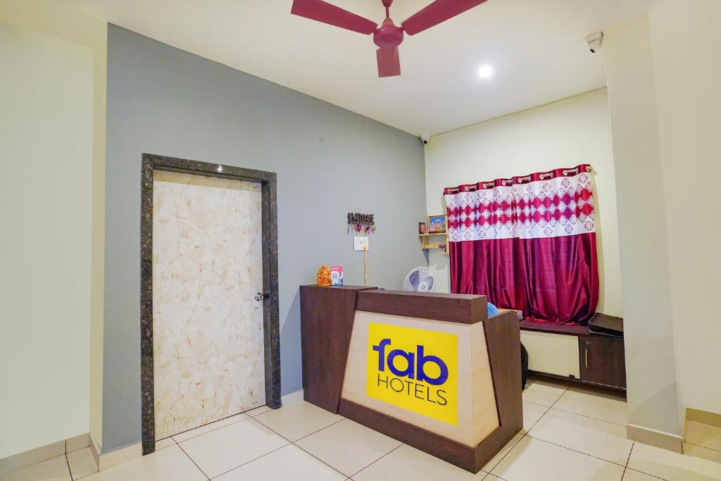 Vstupní hala nebo recepce v ubytování FabExpress Town Space Apartment - Nr Saravana Stores, Porur