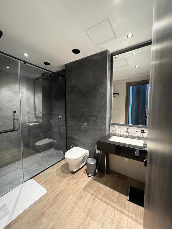 Koupelna v ubytování Sincerely Yours Suites & Serviced Apartments