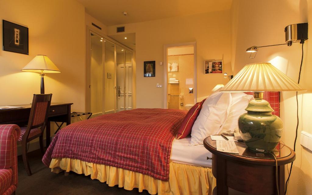 
Standard Double or Twin Room

