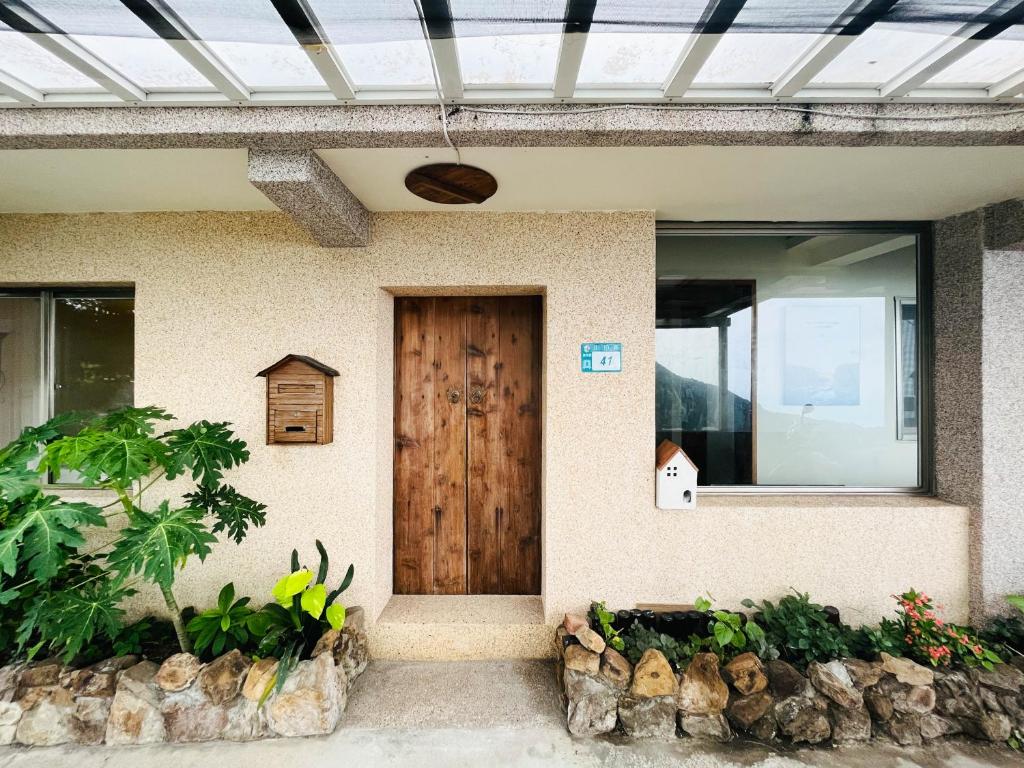 Fotografie z fotogalerie ubytování Jiufen Breeze 九份惠風民宿ｌ6人包棟小屋 v destinaci Ťiou-fen