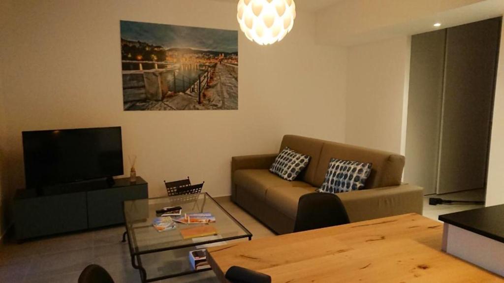 Posedenie v ubytovaní Appartement moderne à Bastia de 57 m² avec vue mer exclusive