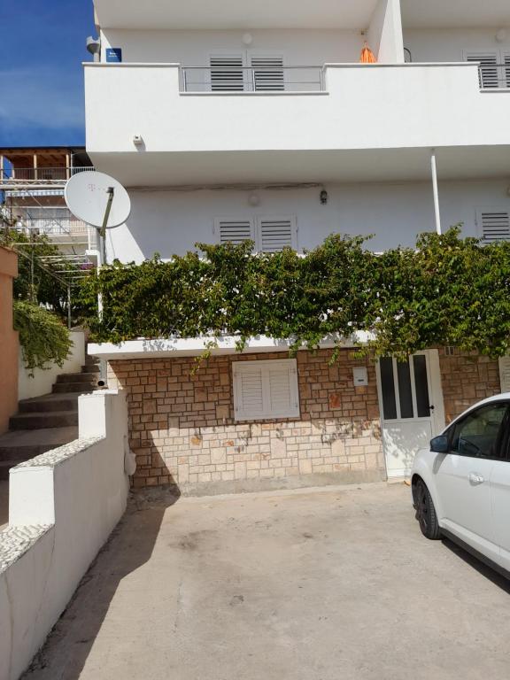 Budova, v ktorej sa apartmán nachádza