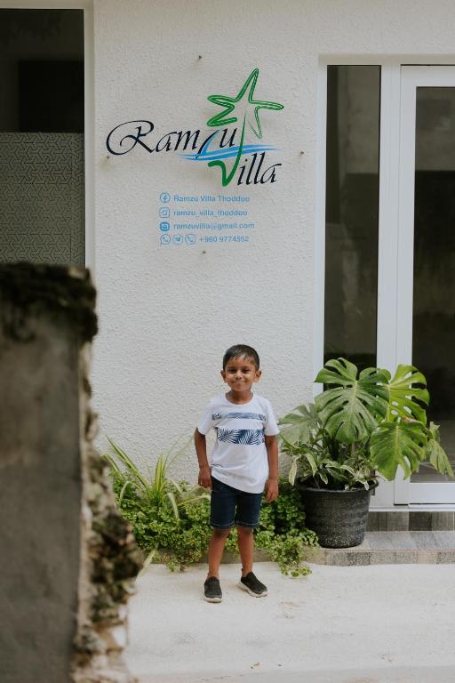 Hosté ubytování Ramzu Villa Thoddoo