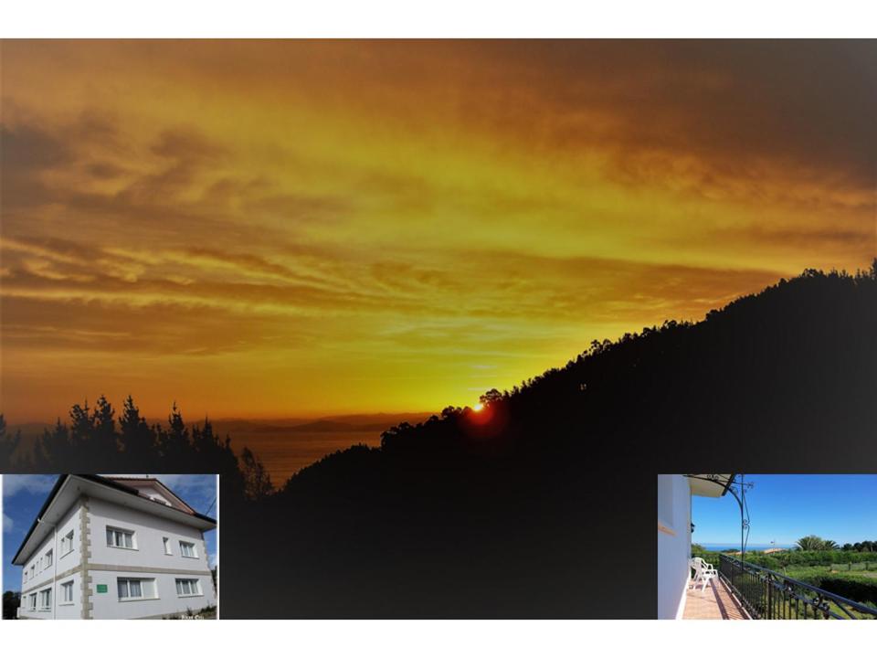 un collage de fotos de una puesta de sol y una casa en Casa rural Itxas Ertz, en Mendexa