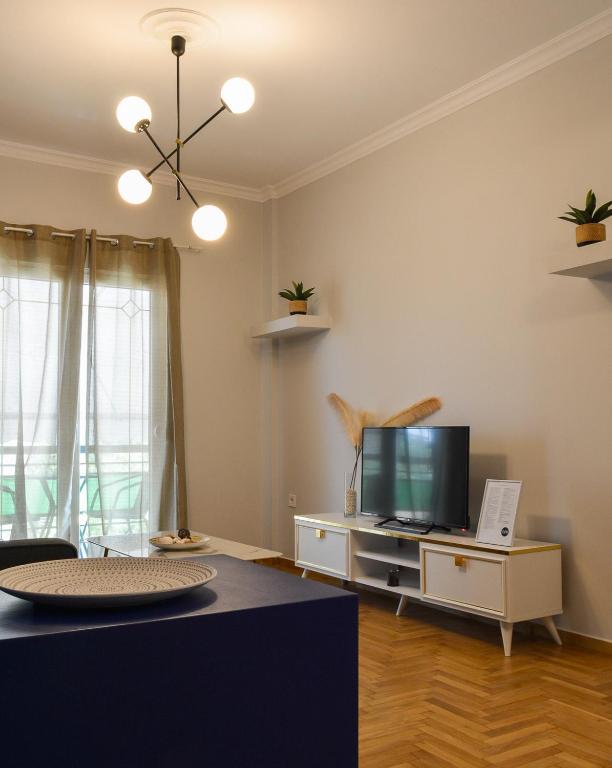 Suitetrails - Acropolis View 2BR Apartment
