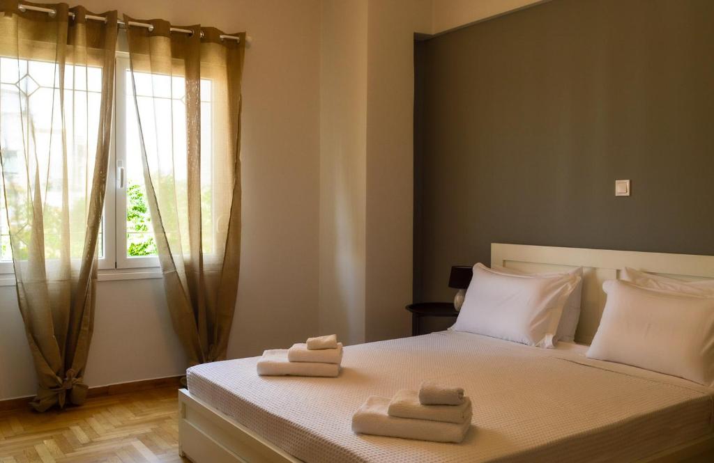 Suitetrails - Acropolis View 2BR Apartment