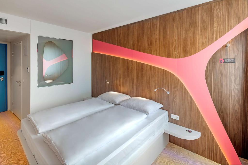 Postel nebo postele na pokoji v ubytování Prize by Radisson, Vienna City