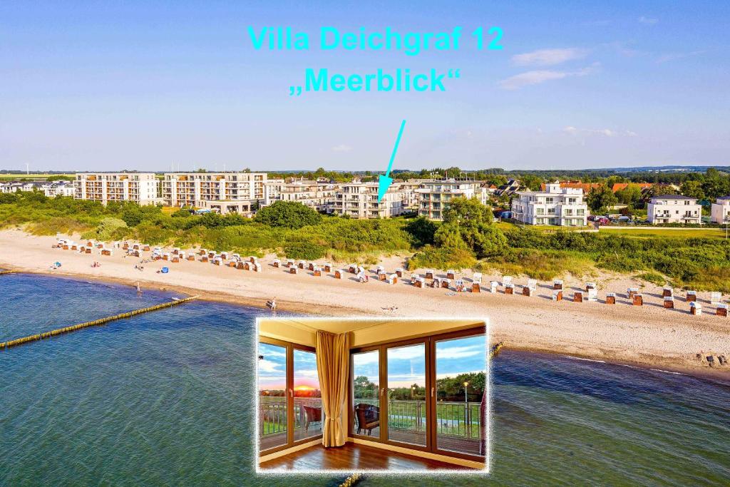 Blick auf einen Strand mit einem Gebäude und das Meer in der Unterkunft Villa Deichgraf 12 "Meerblick" in Börgerende-Rethwisch