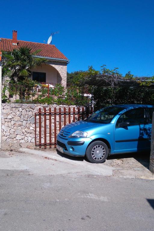 Fotografie z fotogalerie ubytování Apartments by the sea Razanj, Rogoznica - 15264 v Rogoznici