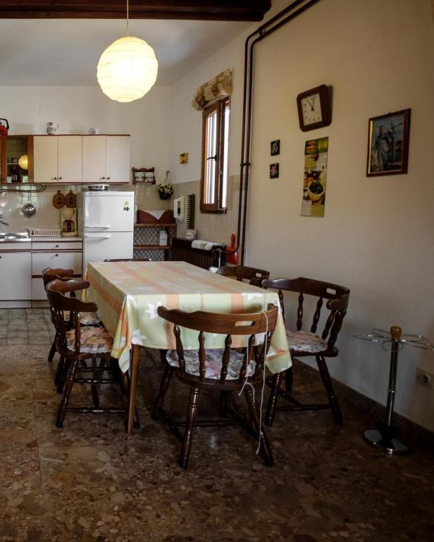 Fotografie z fotogalerie ubytování Apartments by the sea Razanj, Rogoznica - 15264 v Rogoznici
