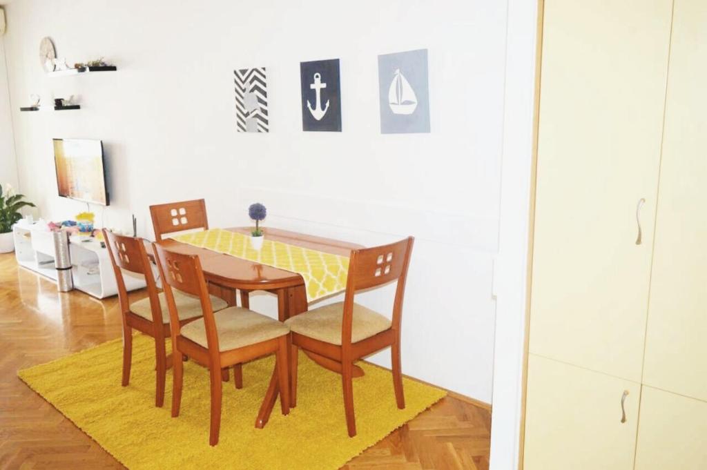 Fotografia z galérie ubytovania Apartments with WiFi Makarska - 15307 v destinácii Makarska
