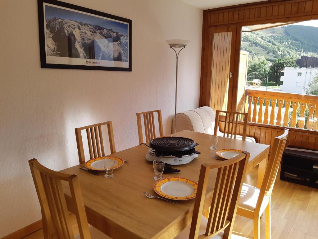 Posedenie v ubytovaní Les Deux Alpes - Appartement 2 pièces, 6 personnes, 42m², au pied des pistes avec garage privatif - FR-1-516-182