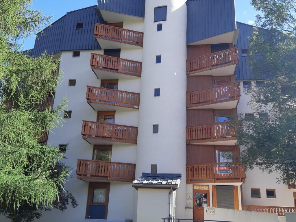 Budova, v ktorej sa apartmán nachádza