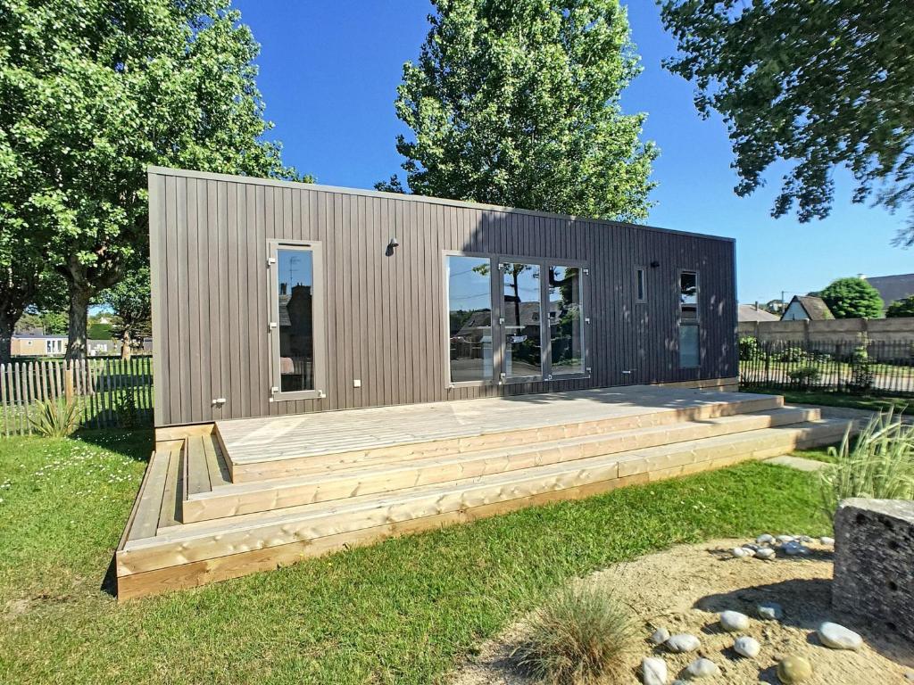 Holiday home MobilHome Jullouville, 4 pièces, 6 personnes FR1361A