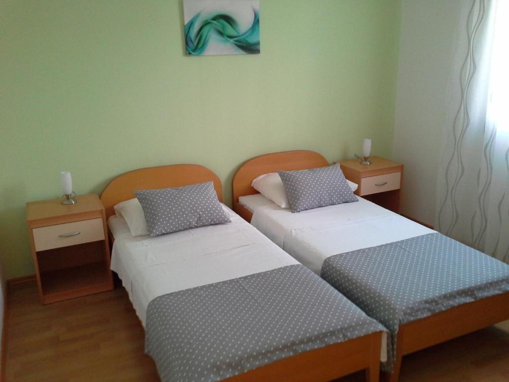 Fotografie z fotogalerie ubytování Apartments with a parking space Bol, Brac - 15564 v destinaci Bol