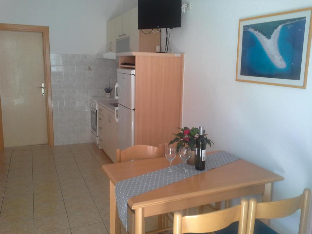 Fotografie z fotogalerie ubytování Apartments with a parking space Bol, Brac - 15564 v destinaci Bol