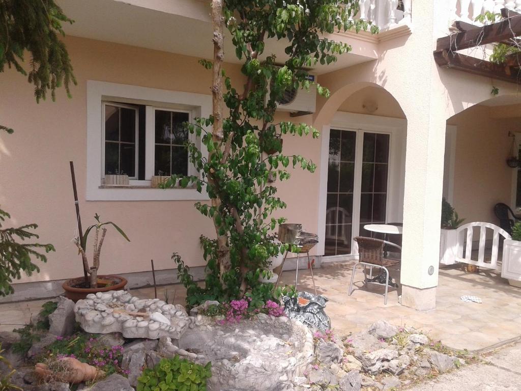 Fotografia z galérie ubytovania Apartments by the sea Brodarica, Sibenik - 15588 v Šibeniku