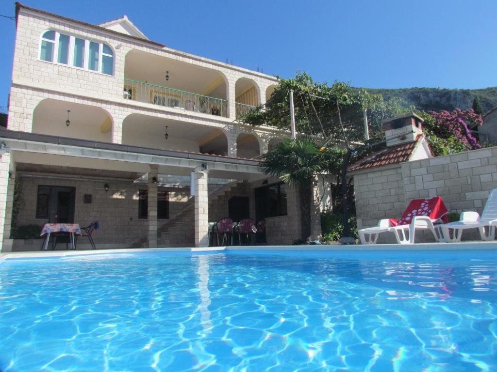 Galeriebild der Unterkunft Family friendly apartments with a swimming pool Trpanj, Peljesac - 15603 in Trpanj