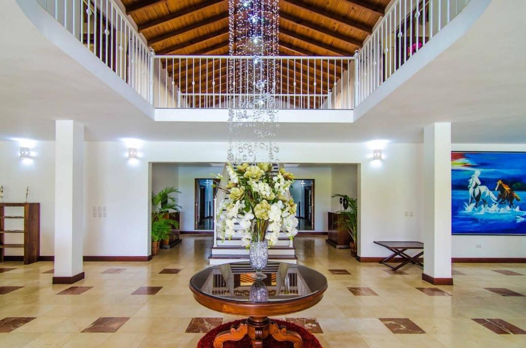 Vstupní hala nebo recepce v ubytování Gorgeous Villa 6BDR Casa de Campo Resort in La Romana