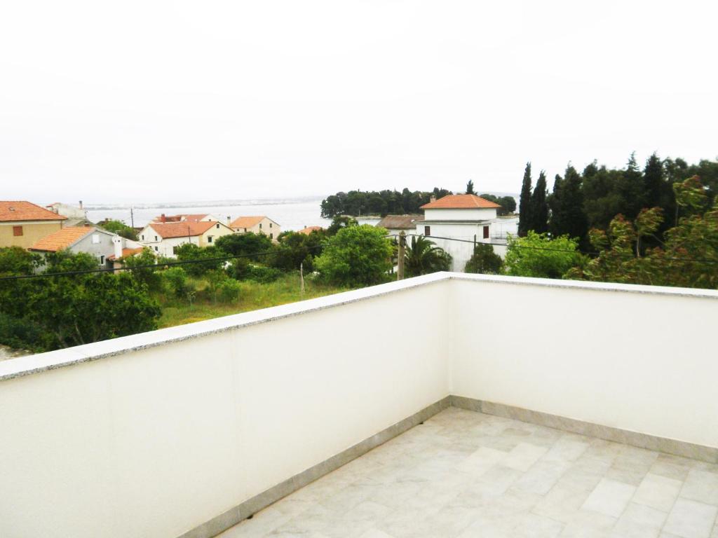 Fotografia z galérie ubytovania Apartments by the sea Preko, Ugljan - 15669 v destinácii Preko