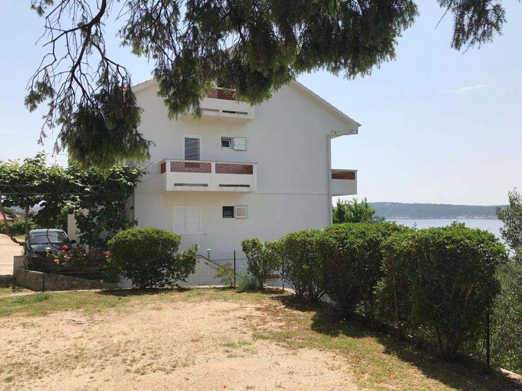 Apartment Banjol 15679b